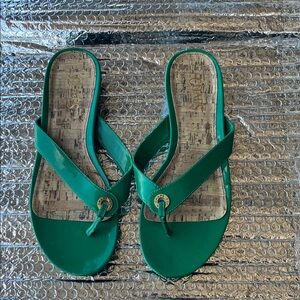 Chaps Green Patent Thong Sandals